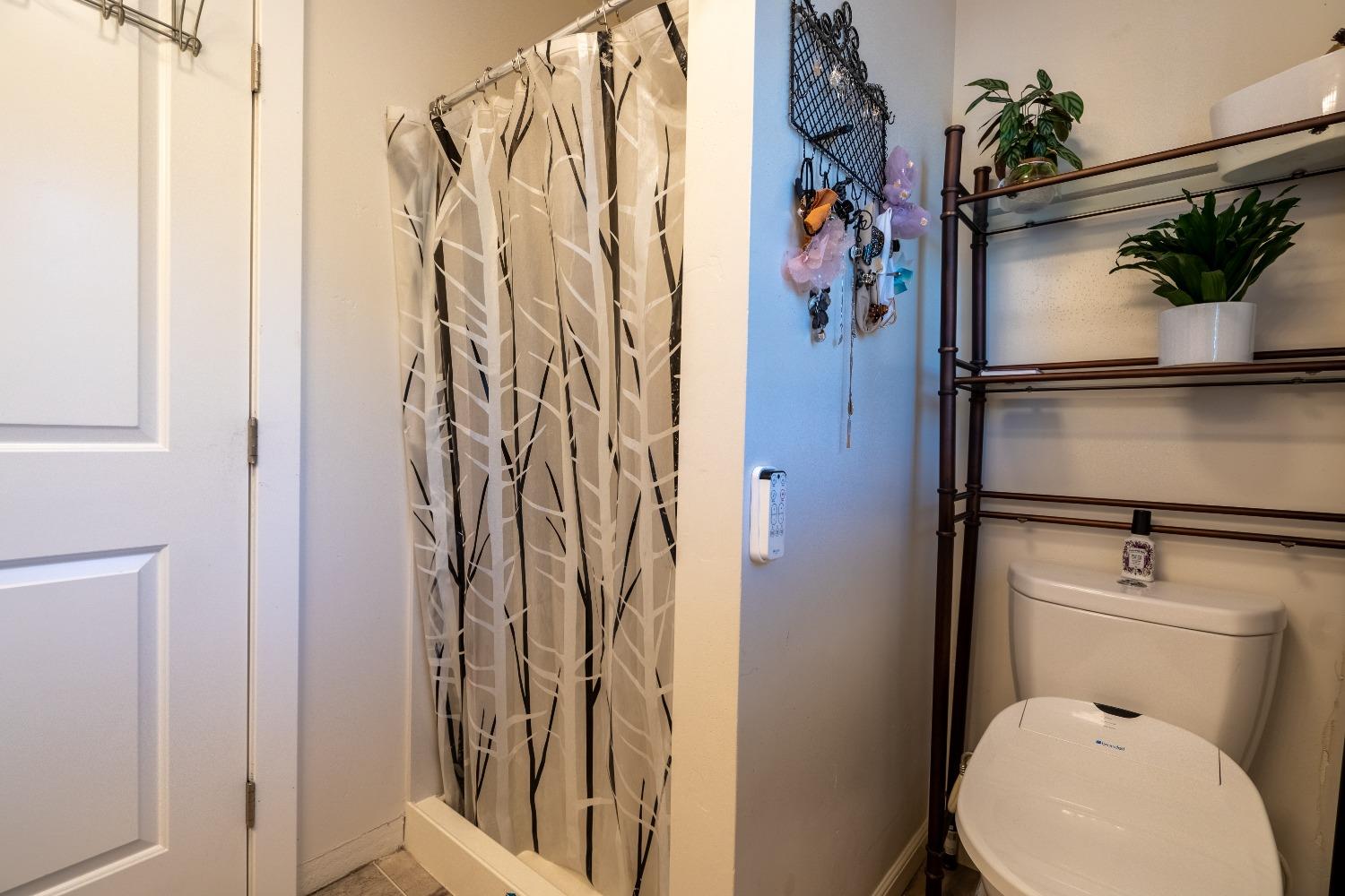 Detail Gallery Image 21 of 28 For 8430 Aster Ct, Citrus Heights,  CA 95610 - 3 Beds | 2/1 Baths