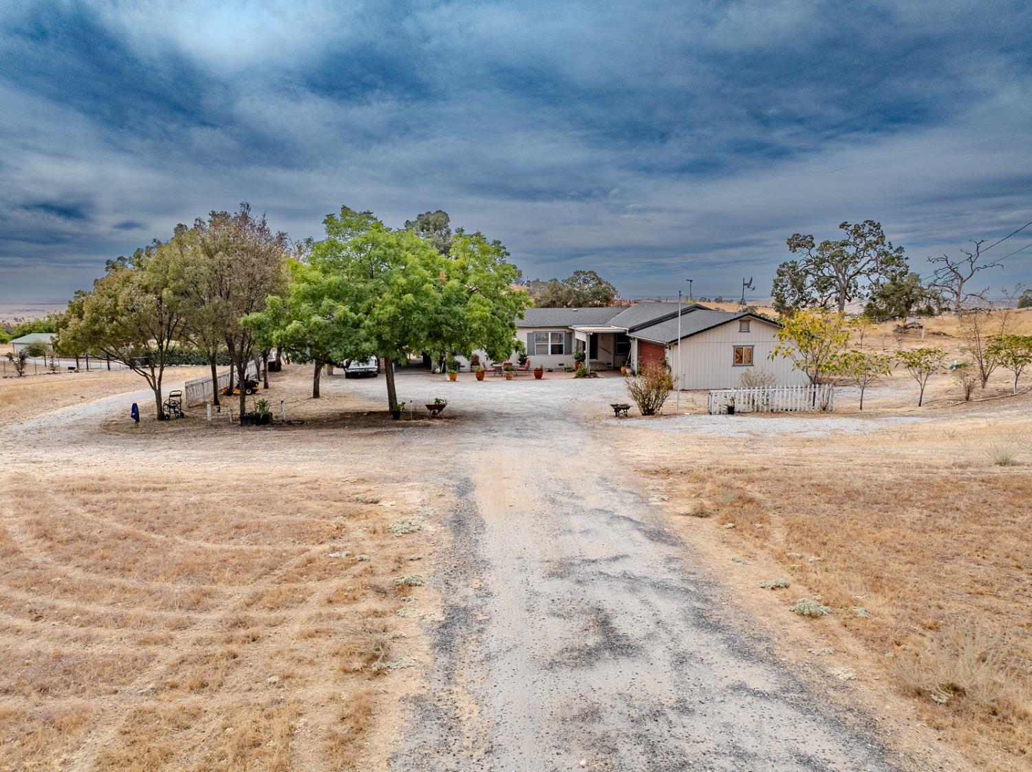 Banderilla Drive, La Grange, California image 4