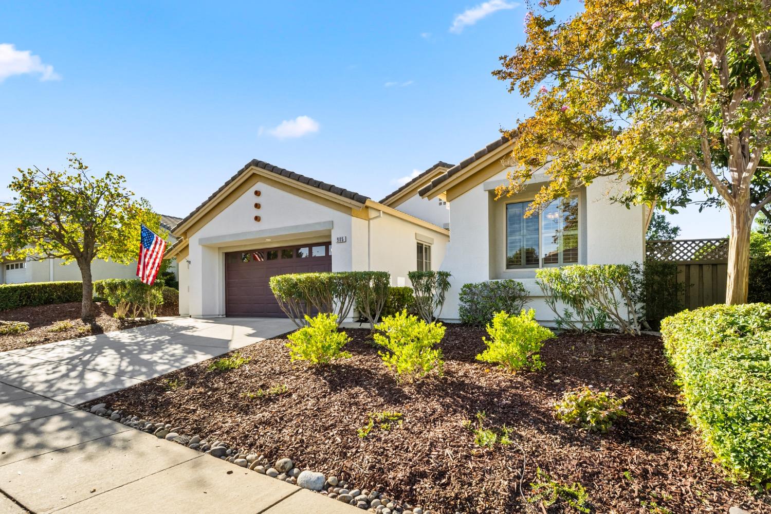 Detail Gallery Image 1 of 47 For 905 Magnolia Ln, Lincoln,  CA 95648 - 2 Beds | 2 Baths