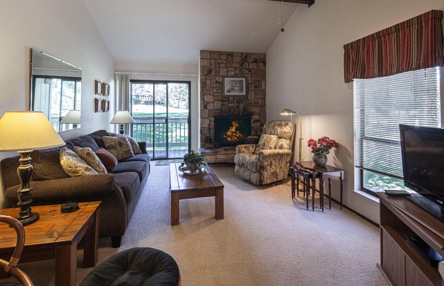 Detail Gallery Image 16 of 46 For 19154 Dyer Ct #4,  Groveland,  CA 95321 - 2 Beds | 2 Baths