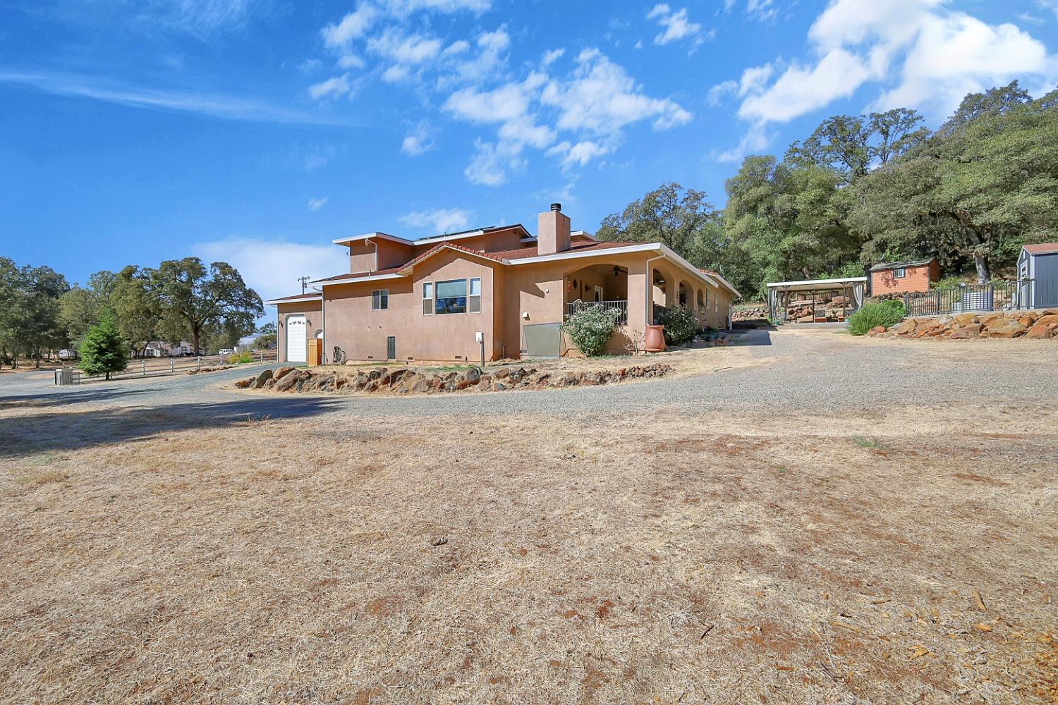 Detail Gallery Image 4 of 97 For 8245 Sunnyside Ln, Oregon House,  CA 95962 - 4 Beds | 3/1 Baths