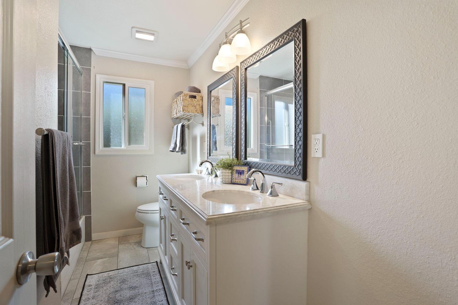 Detail Gallery Image 16 of 44 For 616 Alicante Dr, Lodi,  CA 95240 - 3 Beds | 2 Baths