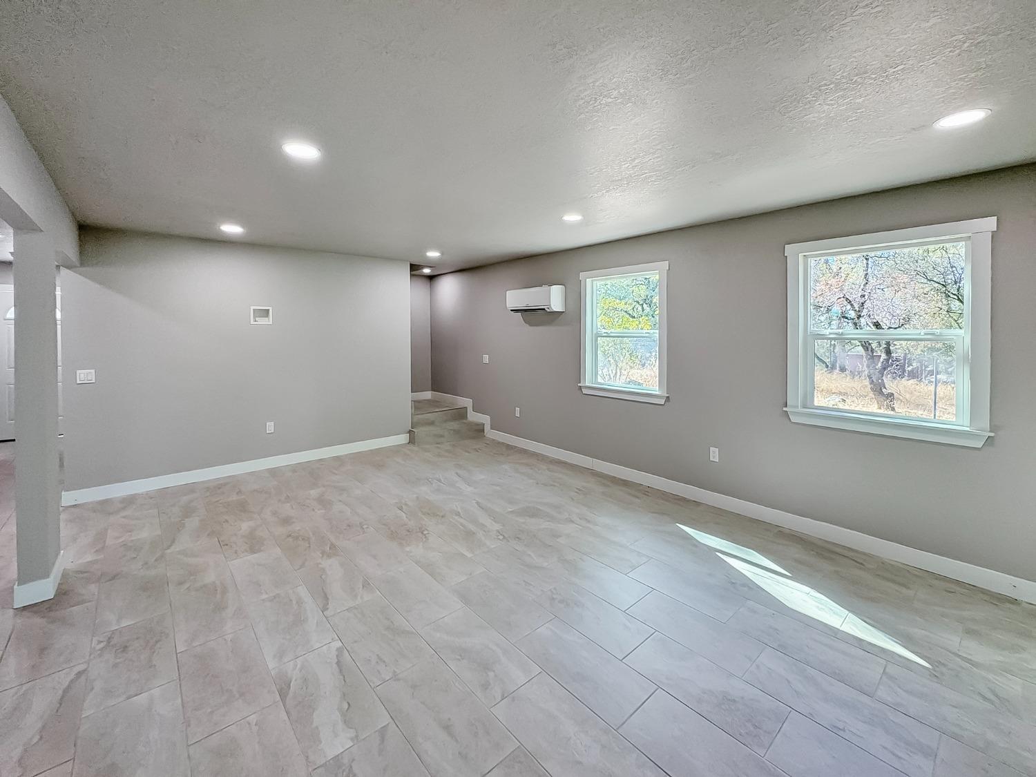 Detail Gallery Image 11 of 30 For 10530 Little Deer Dr, Grass Valley,  CA 95949 - 3 Beds | 2 Baths