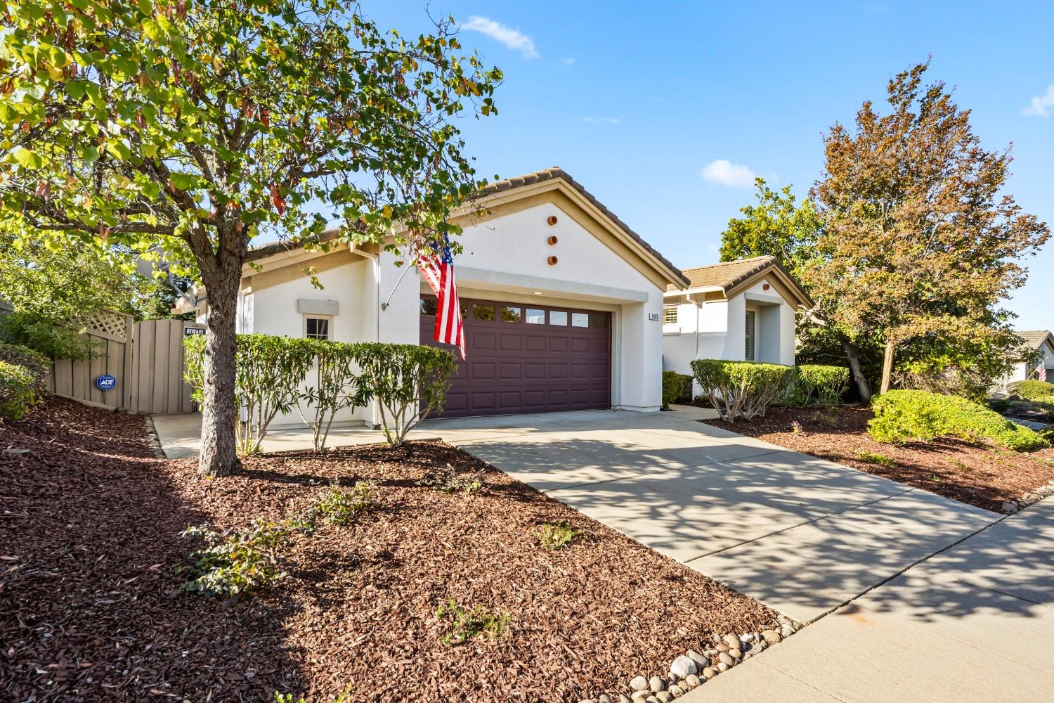 Detail Gallery Image 2 of 47 For 905 Magnolia Ln, Lincoln,  CA 95648 - 2 Beds | 2 Baths