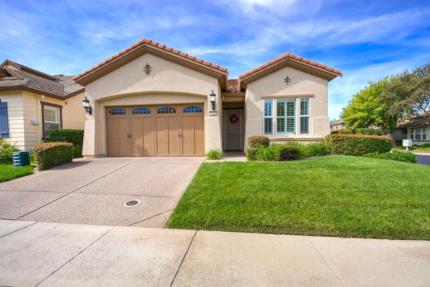 Detail Gallery Image 4 of 48 For 2241 Benton Loop, Roseville,  CA 95747 - 3 Beds | 2 Baths