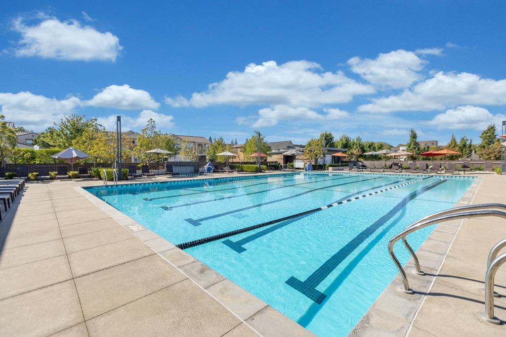 Detail Gallery Image 57 of 69 For 3332 Deforest Way #7,  Sacramento,  CA 95816 - 2 Beds | 2 Baths