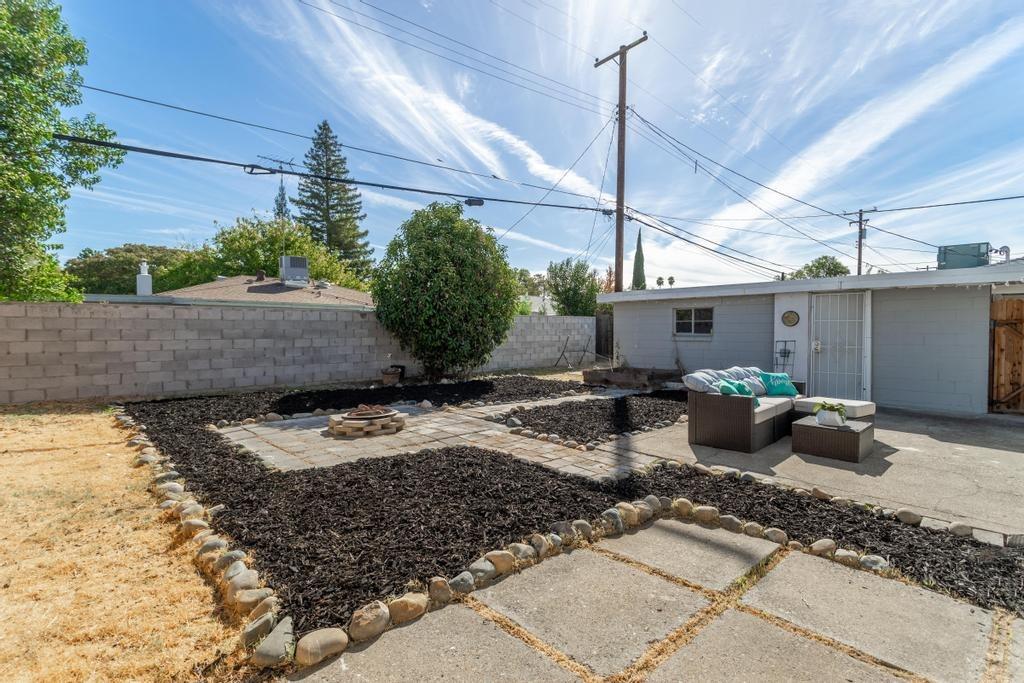 Detail Gallery Image 18 of 22 For 4923 62nd St, Sacramento,  CA 95820 - 3 Beds | 1 Baths