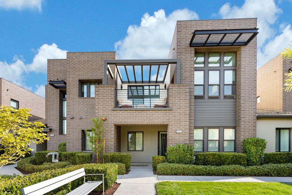 Browse Active EAST SACRAMENTO Condos For Sale