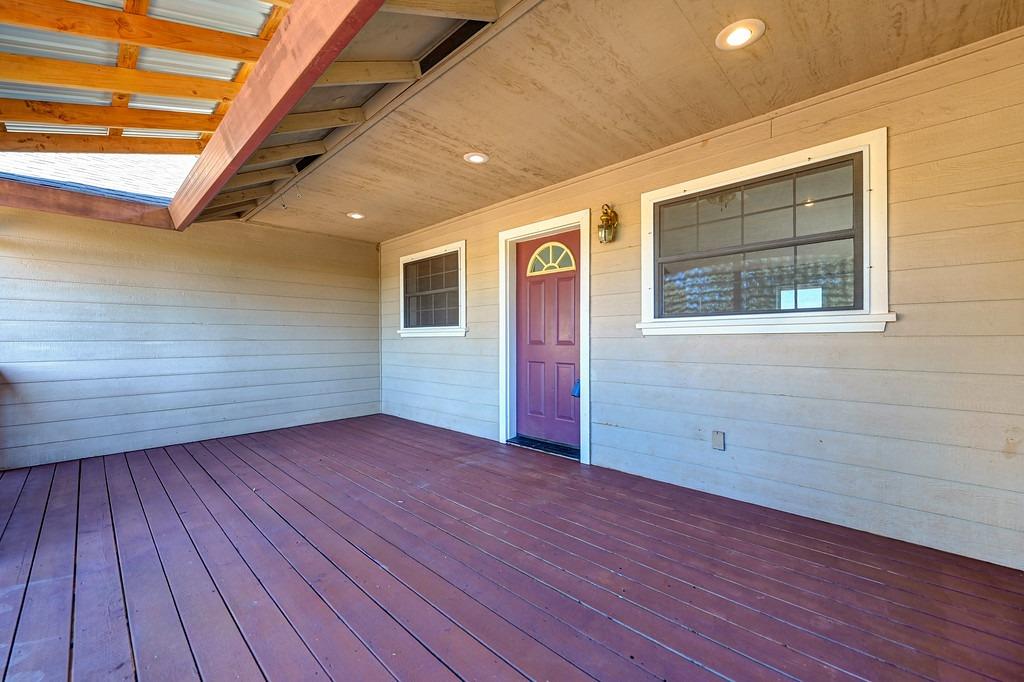 Detail Gallery Image 4 of 54 For 2080 Upper Black Rock Rd, Cool,  CA 95614 - 3 Beds | 2/1 Baths