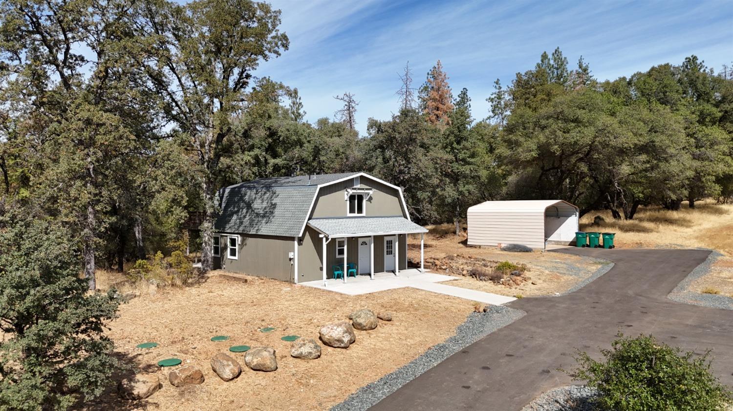 Detail Gallery Image 4 of 30 For 10530 Little Deer Dr, Grass Valley,  CA 95949 - 3 Beds | 2 Baths