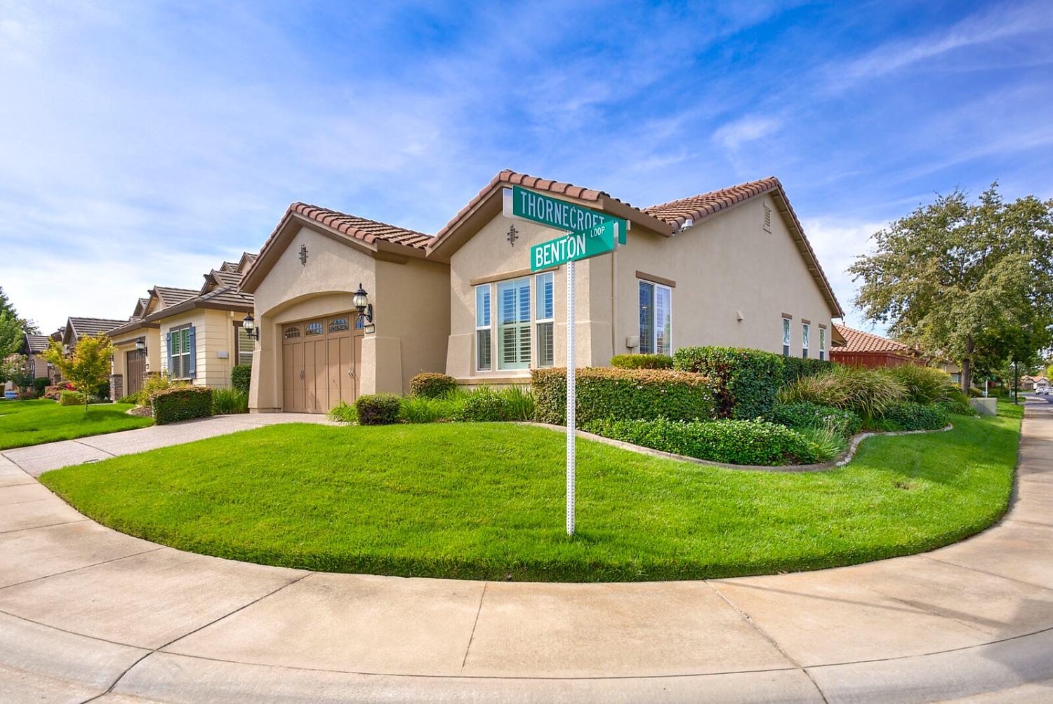 Detail Gallery Image 3 of 48 For 2241 Benton Loop, Roseville,  CA 95747 - 3 Beds | 2 Baths