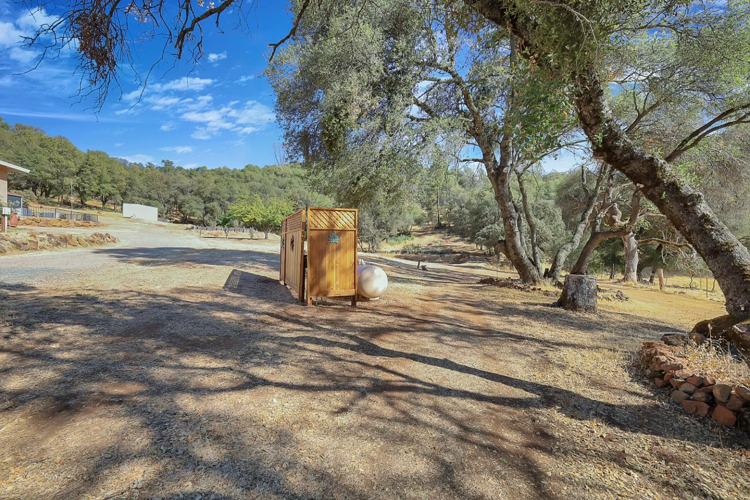 Detail Gallery Image 66 of 97 For 8245 Sunnyside Ln, Oregon House,  CA 95962 - 4 Beds | 3/1 Baths