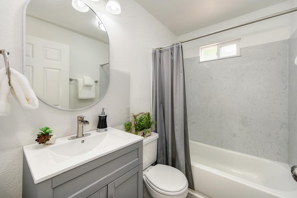 Detail Gallery Image 17 of 27 For 278 Christine Dr, Sacramento,  CA 95815 - 3 Beds | 1 Baths