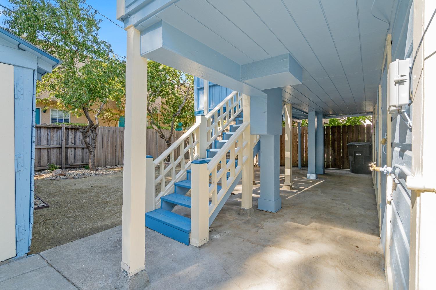 Detail Gallery Image 32 of 47 For 1922 4th St, Sacramento,  CA 95811 - 2 Beds | 2 Baths