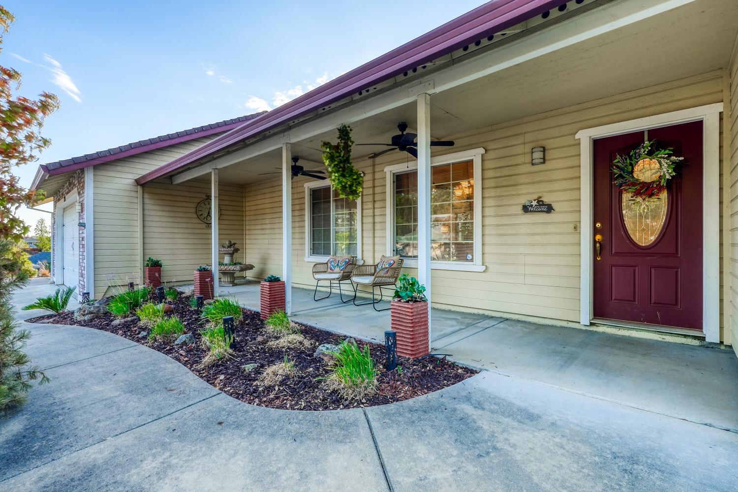 Detail Gallery Image 2 of 30 For 3515 La Cienega Way, Cameron Park,  CA 95682 - 3 Beds | 2 Baths