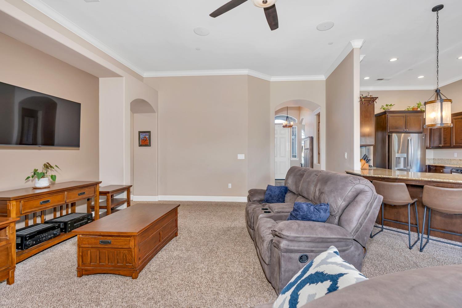 Detail Gallery Image 15 of 46 For 541 Addington St, Los Banos,  CA 93635 - 4 Beds | 2/1 Baths