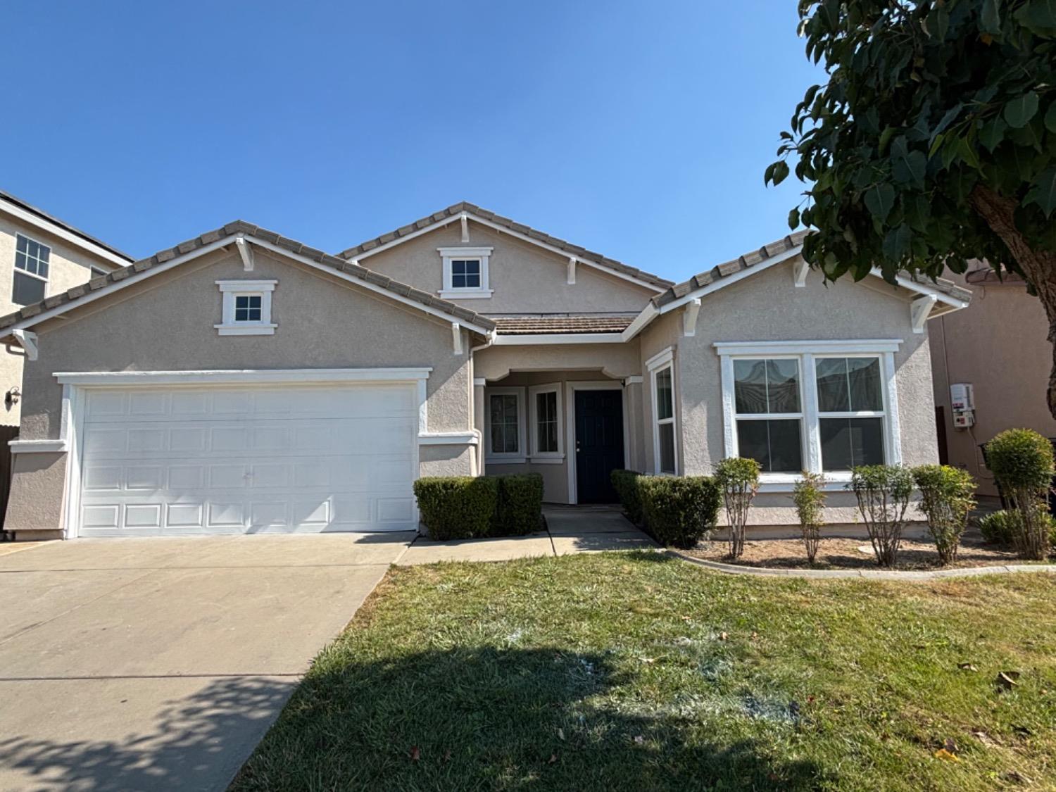 Detail Gallery Image 1 of 1 For 281 Stone Valley Cir, Sacramento,  CA 95823 - 3 Beds | 2 Baths