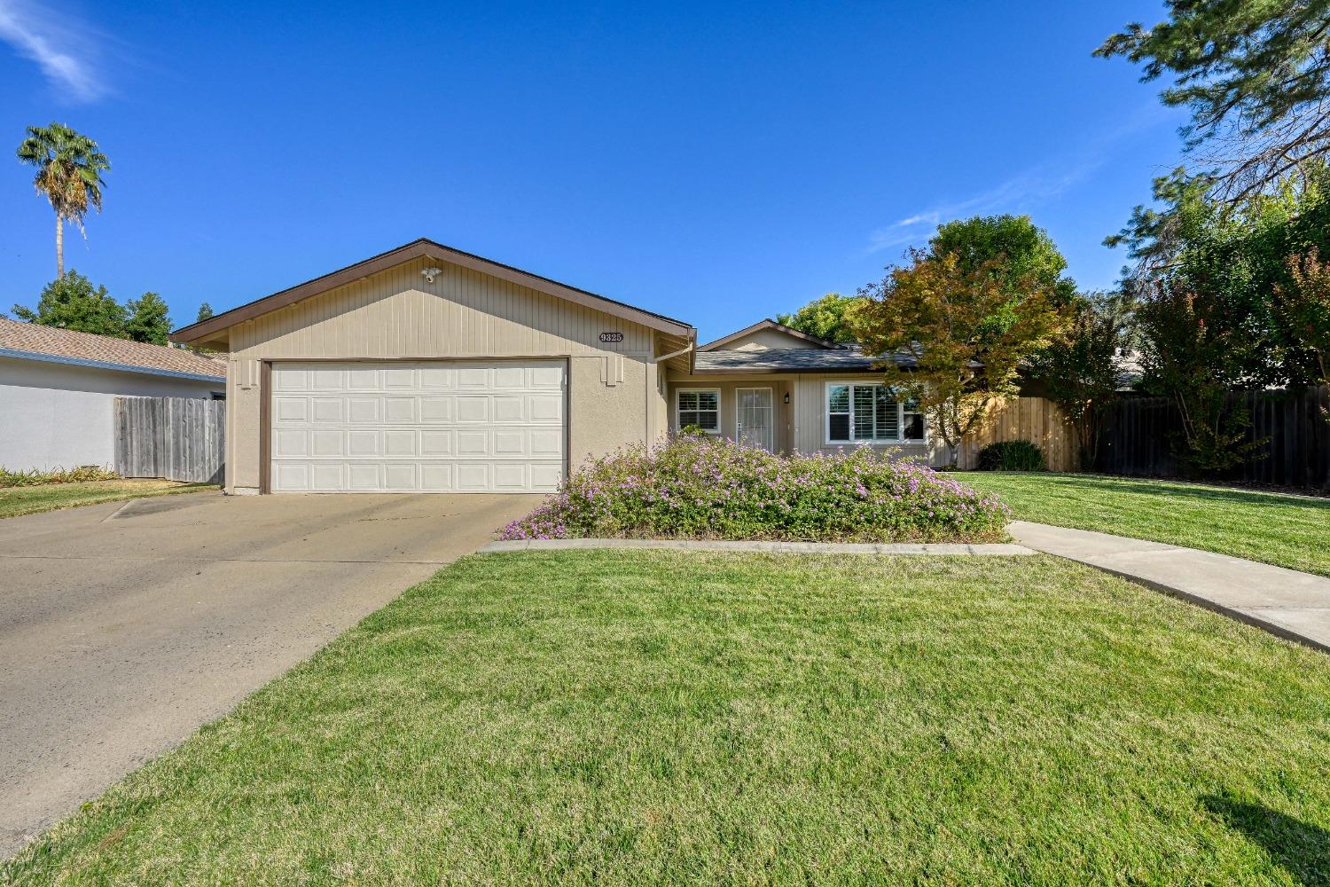 Detail Gallery Image 1 of 1 For 9325 Matador Way, Sacramento,  CA 95826 - 3 Beds | 2 Baths