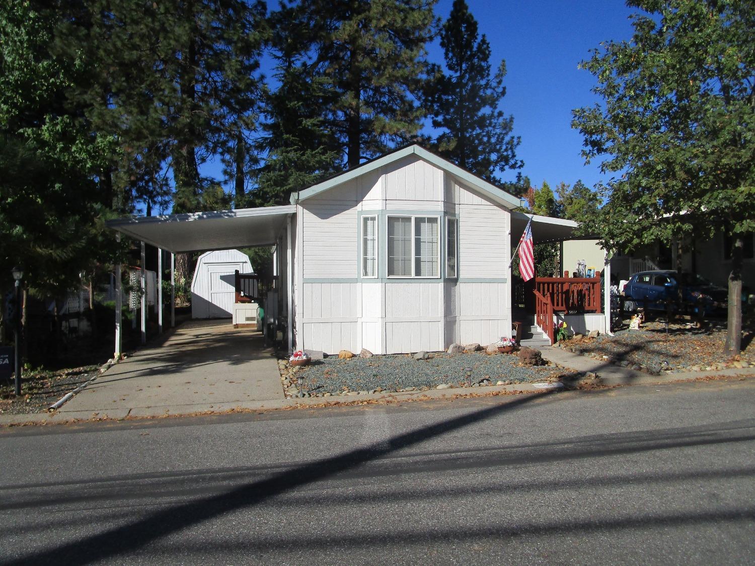 Detail Gallery Image 1 of 13 For 10114 Forest Springs Dr, Grass Valley,  CA 95949 - 2 Beds | 1 Baths