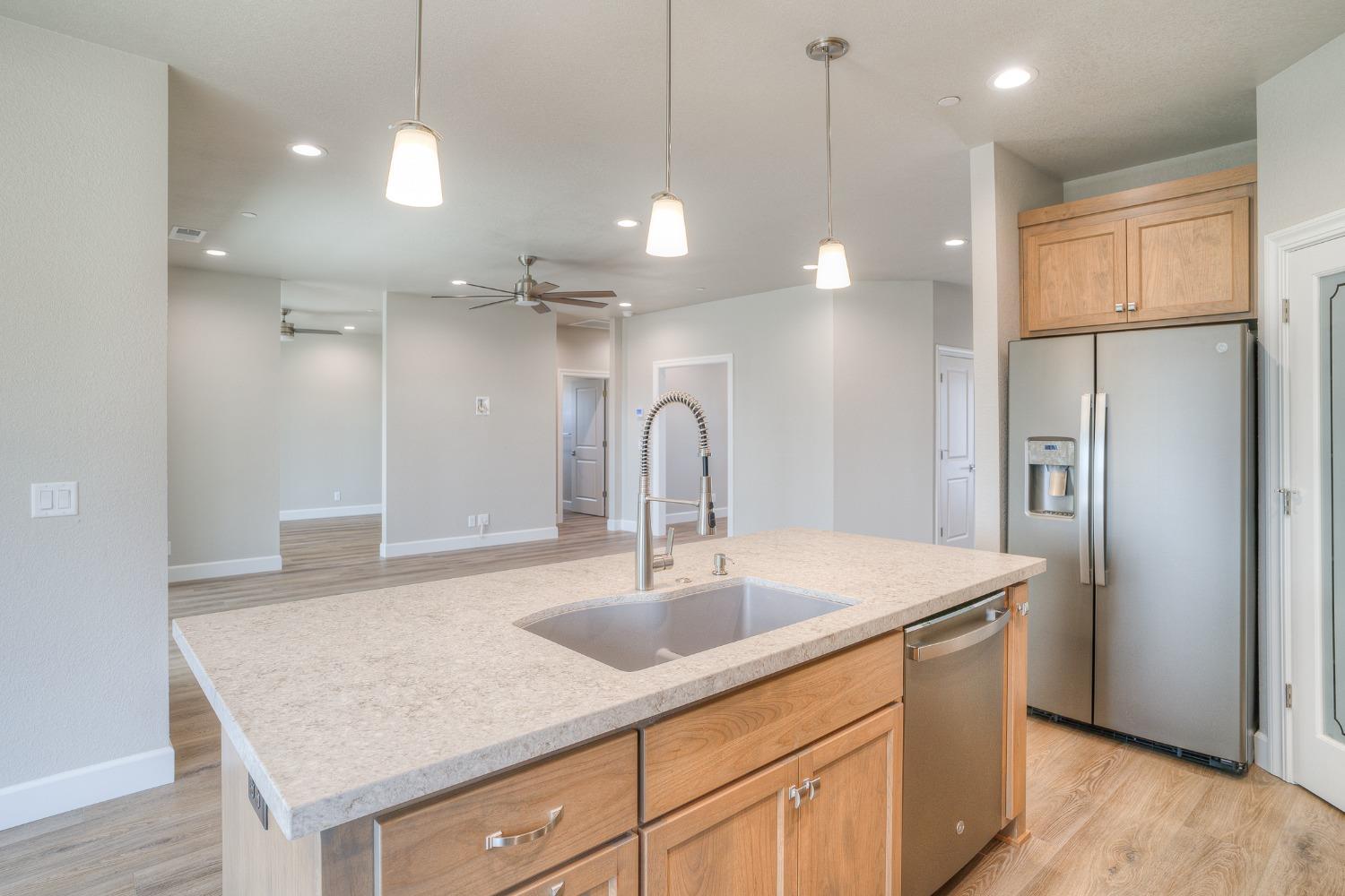 Detail Gallery Image 7 of 41 For 1906 Crandall, Paradise,  CA 95969 - 2 Beds | 2 Baths