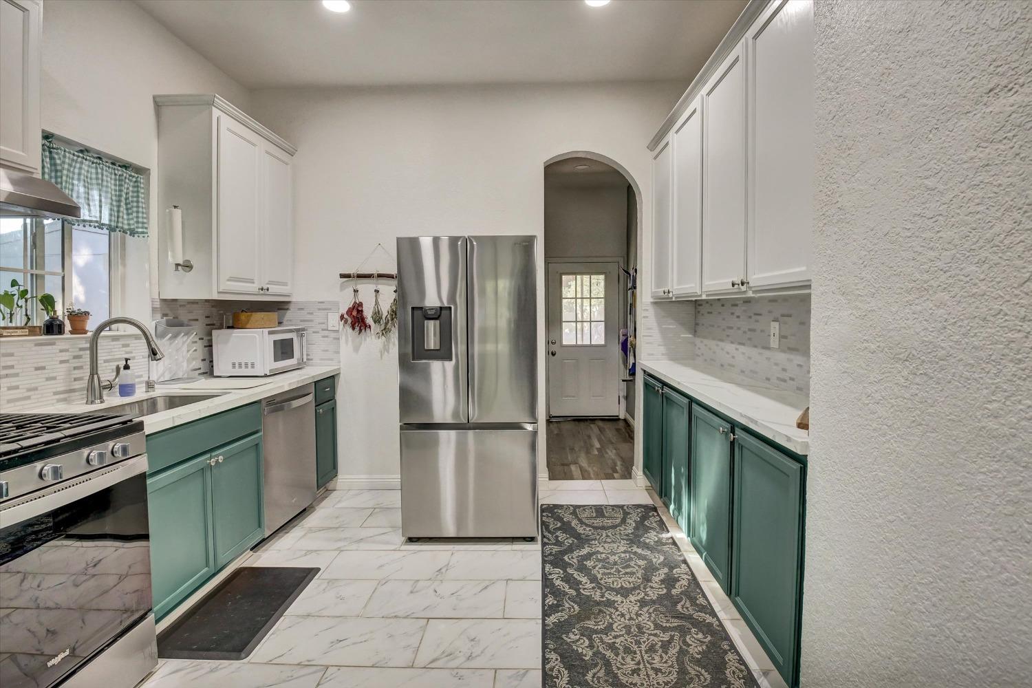 Detail Gallery Image 16 of 38 For 5676 Arboga Rd, Olivehurst,  CA 95961 - 3 Beds | 2 Baths