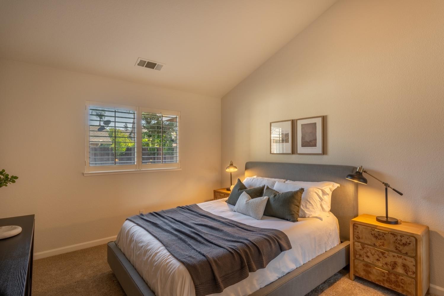 Detail Gallery Image 25 of 40 For 2500 Van Hoeks Cir, Modesto,  CA 95356 - 4 Beds | 2/1 Baths