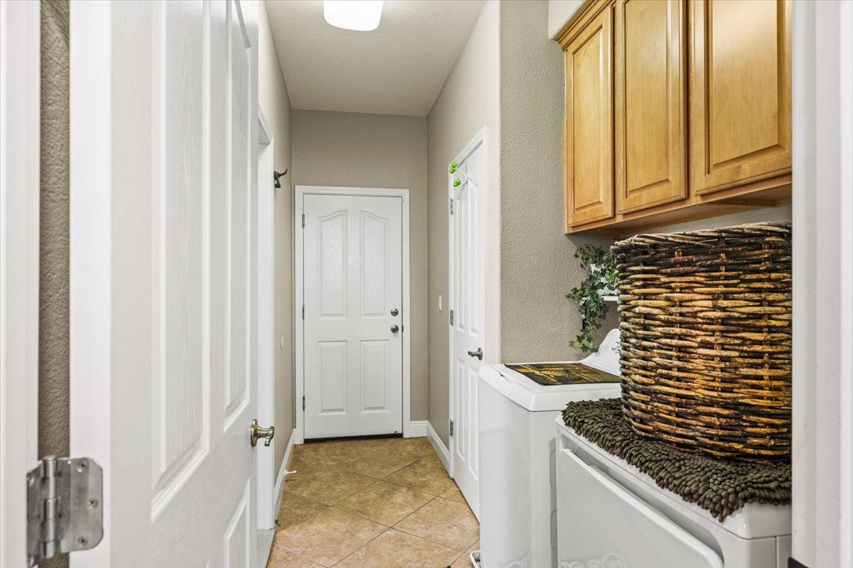 Detail Gallery Image 9 of 25 For 11845 White Rain Way, Rancho Cordova,  CA 95742 - 4 Beds | 2/1 Baths