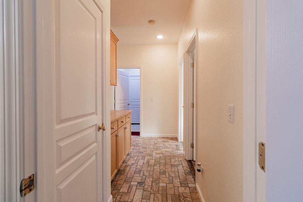 Detail Gallery Image 23 of 28 For 1219 Laurel Park Cir, Manteca,  CA 95337 - 3 Beds | 2 Baths