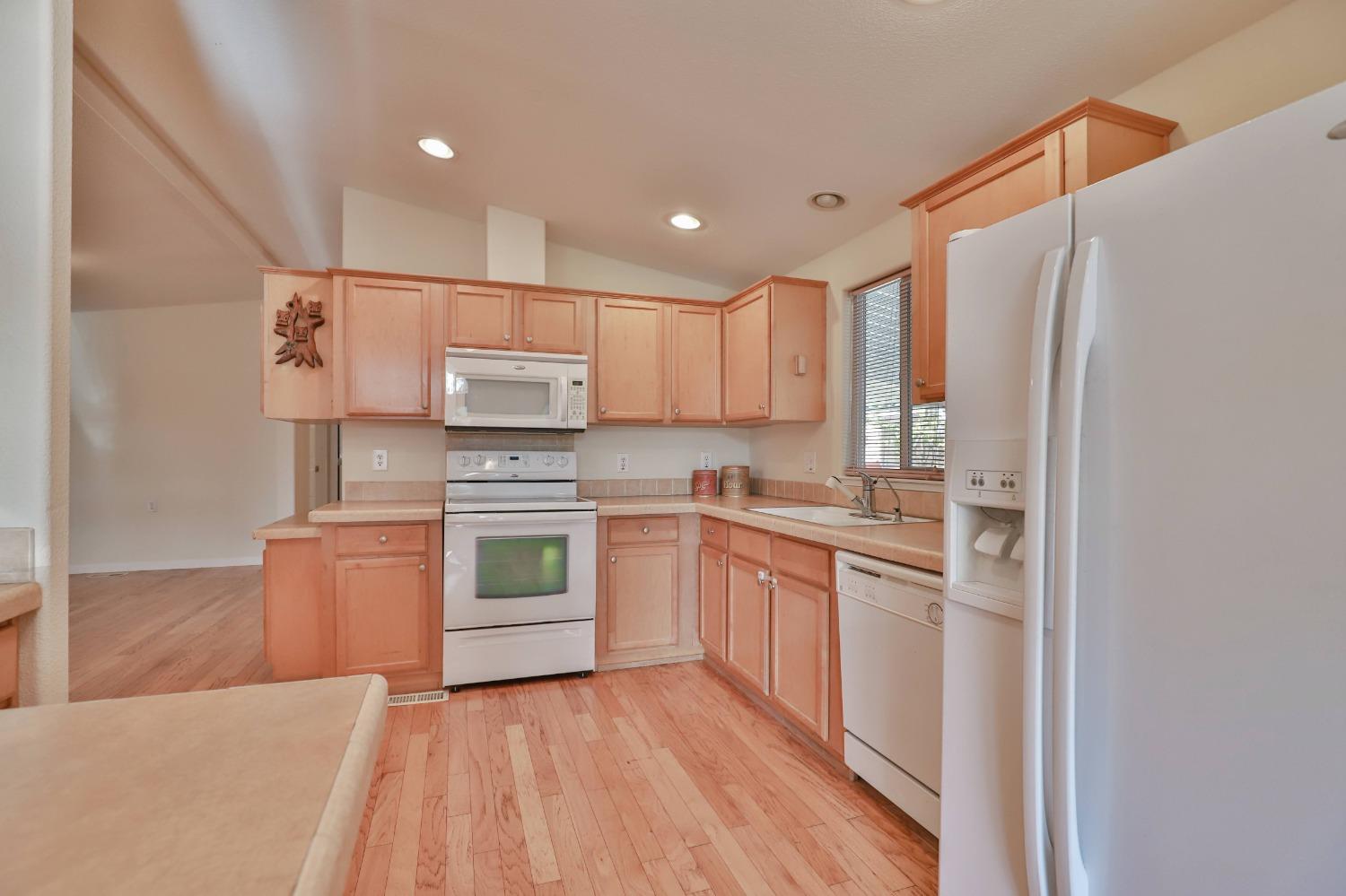 Detail Gallery Image 9 of 22 For 3550 China Garden Rd 131, Placerville,  CA 95667 - 2 Beds | 2 Baths