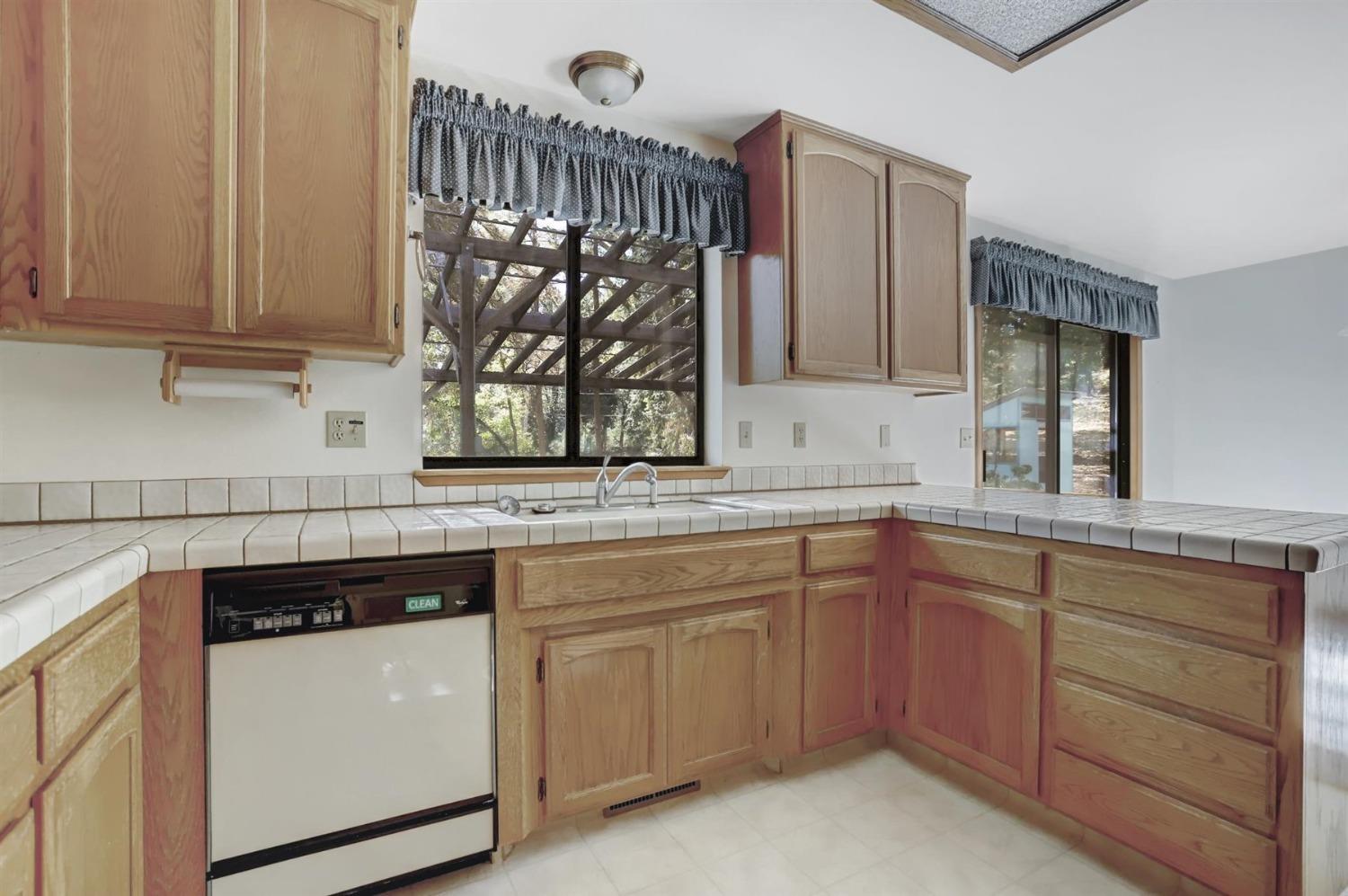 Detail Gallery Image 17 of 82 For 12344 Mystic Mine Ct, Nevada City,  CA 95959 - 3 Beds | 2 Baths