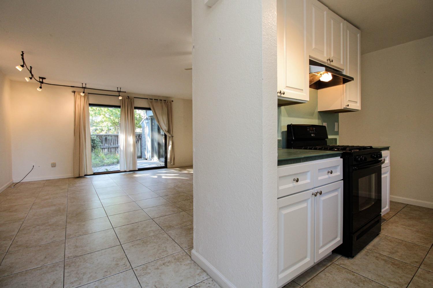 Photo #6: 224115346 Listing 