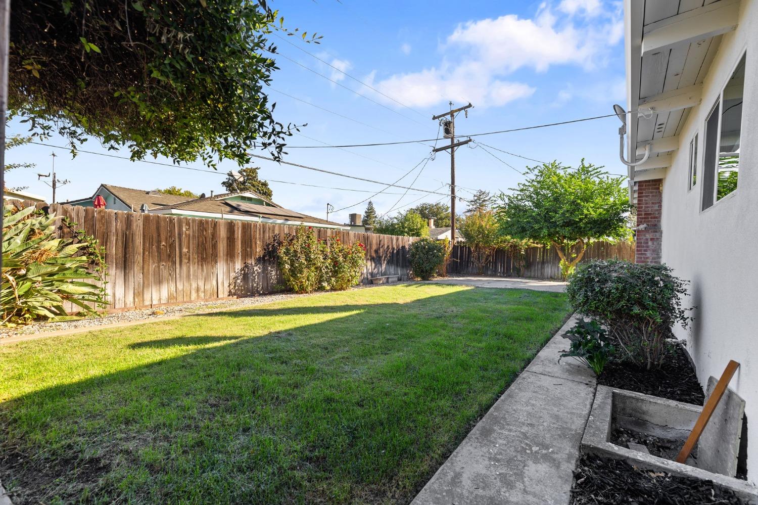 Detail Gallery Image 24 of 28 For 3412 Greenmeadow Ave, West Sacramento,  CA 95691 - 3 Beds | 2 Baths