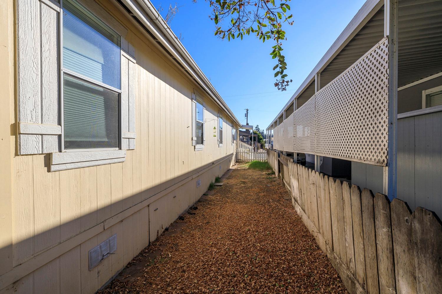 Detail Gallery Image 38 of 44 For 1459 Standiford Ave 11, Modesto,  CA 95350 - 2 Beds | 2/1 Baths