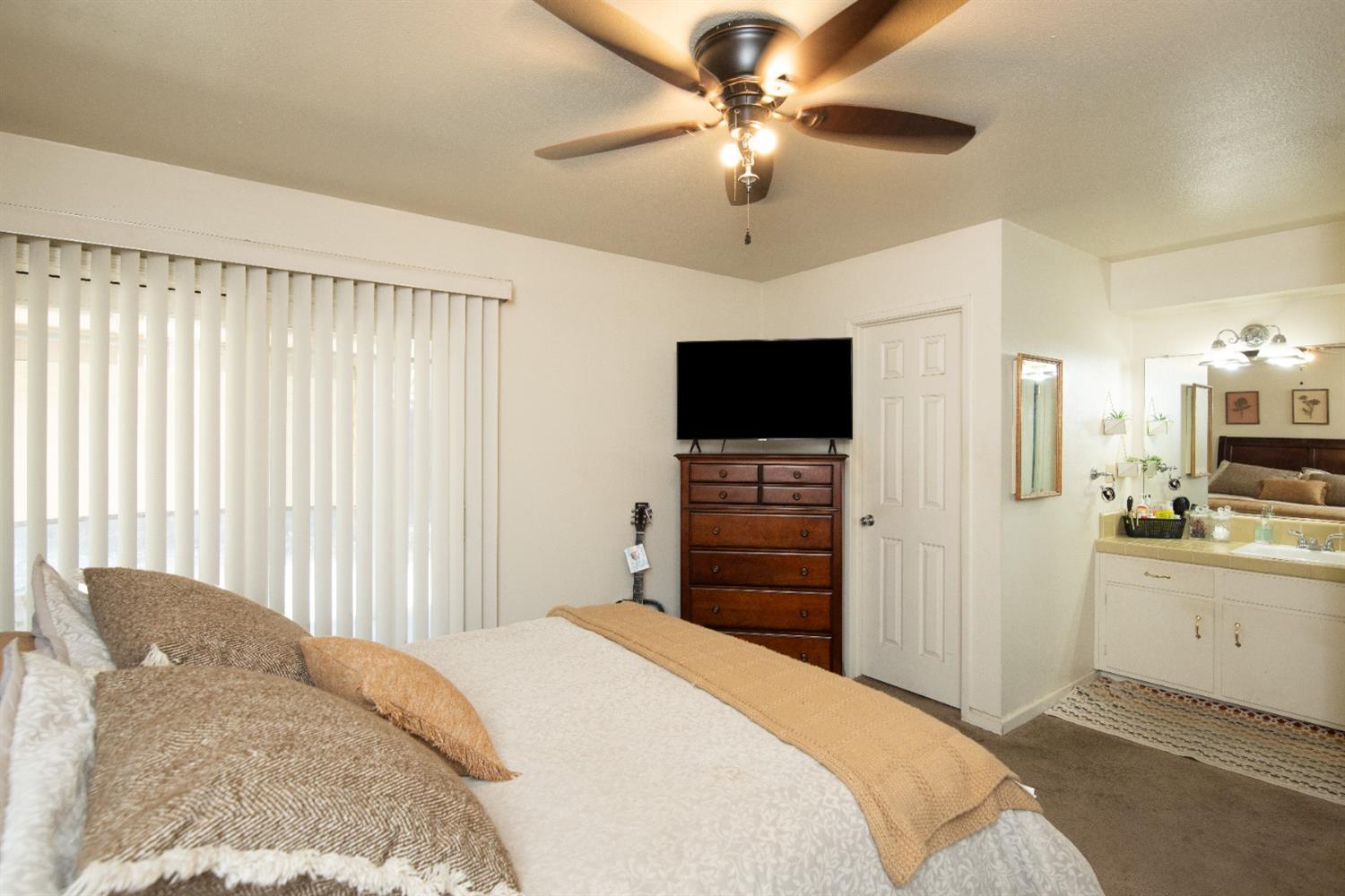 Detail Gallery Image 19 of 27 For 3625 Cherokee Ln, Modesto,  CA 95356 - 4 Beds | 2 Baths