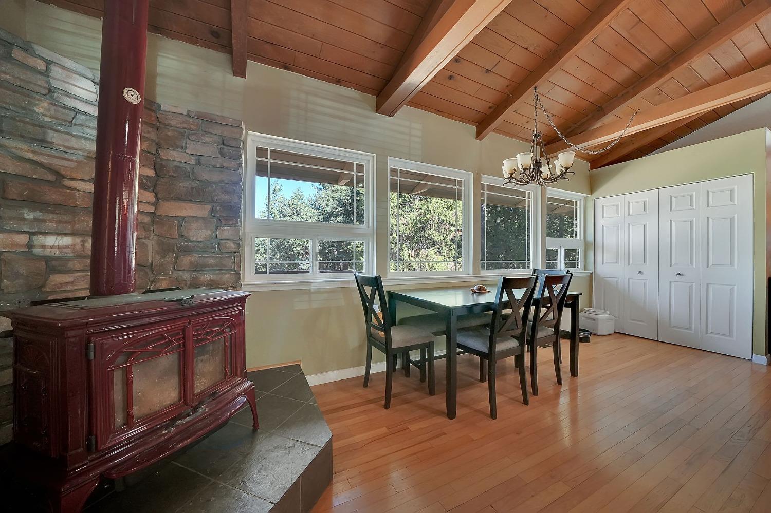 Detail Gallery Image 13 of 53 For 23125 Hidden Lane, Pioneer,  CA 95666 - 3 Beds | 2/1 Baths