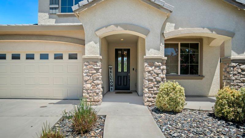 Detail Gallery Image 6 of 63 For 1981 Newark Way, Lincoln,  CA 95648 - 5 Beds | 4 Baths