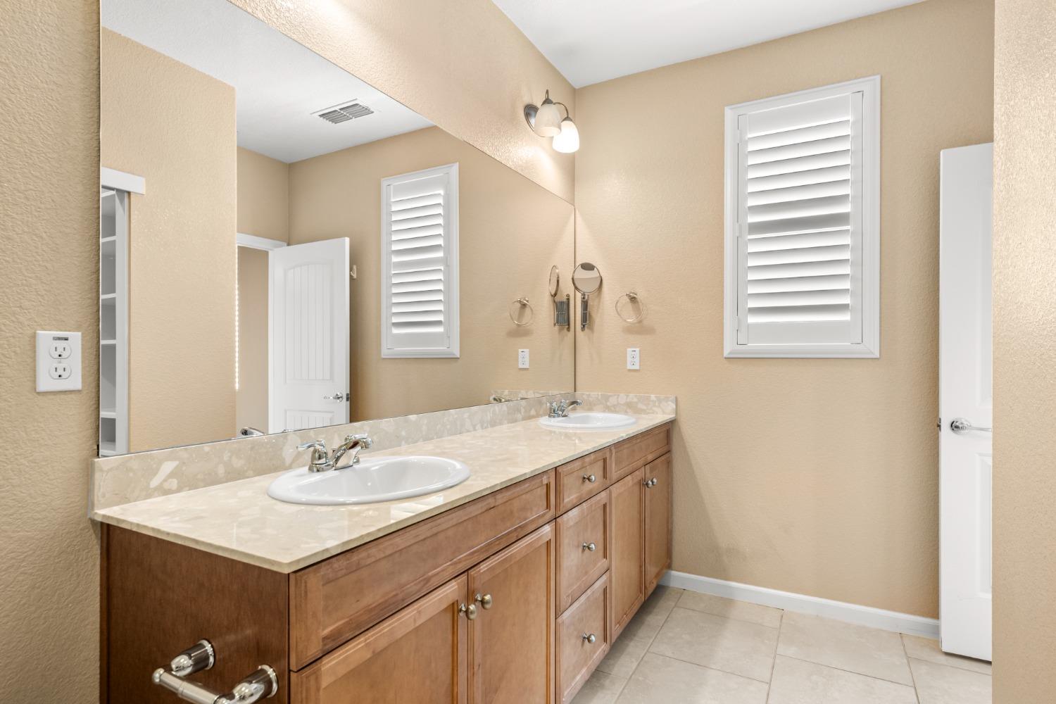 Detail Gallery Image 24 of 29 For 9709 Dartwell Way, Sacramento,  CA 95829 - 2 Beds | 2 Baths