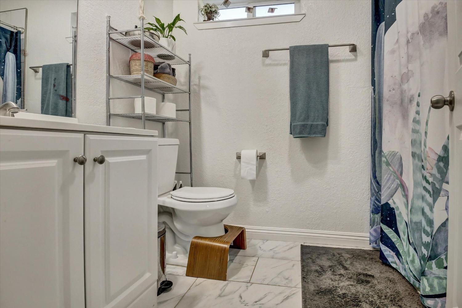 Detail Gallery Image 22 of 38 For 5676 Arboga Rd, Olivehurst,  CA 95961 - 3 Beds | 2 Baths