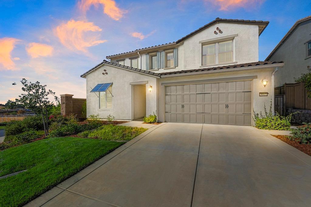 Detail Gallery Image 2 of 47 For 9017 Bronzewing Pl, El Dorado Hills,  CA 95762 - 4 Beds | 3 Baths