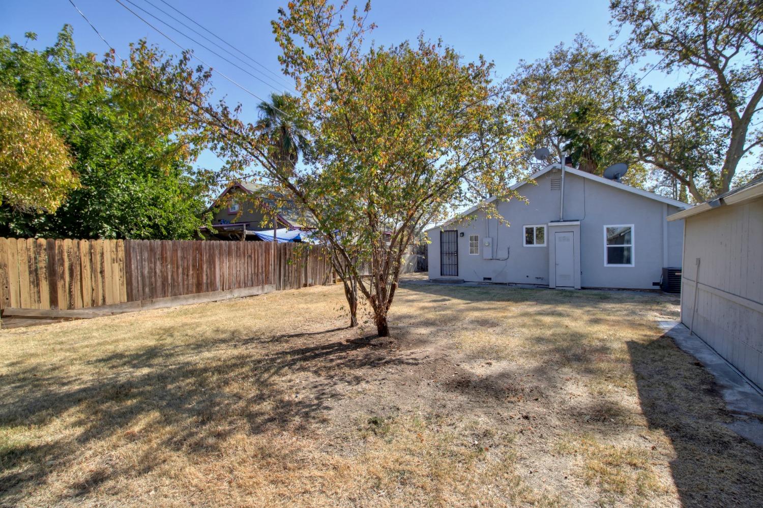 Detail Gallery Image 30 of 38 For 845 Price Ct, Sacramento,  CA 95815 - 2 Beds | 1 Baths