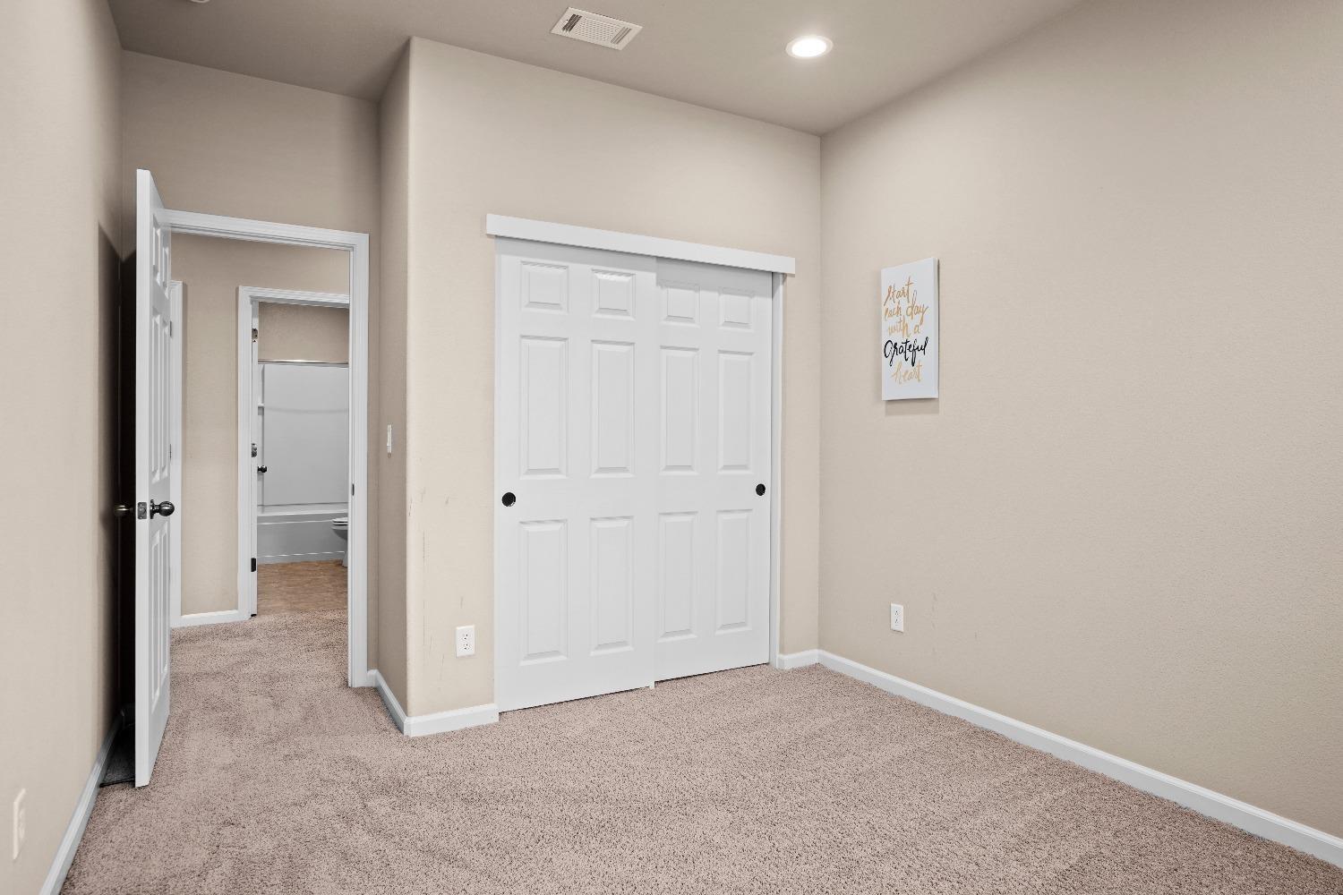 Detail Gallery Image 14 of 23 For 3057 Morley Ln, Roseville,  CA 95747 - 3 Beds | 2 Baths