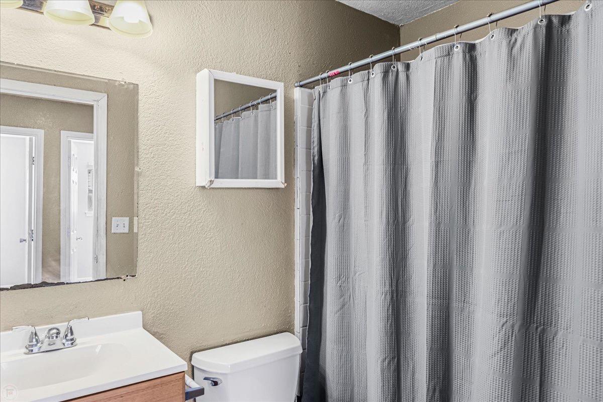 Detail Gallery Image 18 of 29 For 3422 Anne St, Stockton,  CA 95206 - 3 Beds | 1/1 Baths