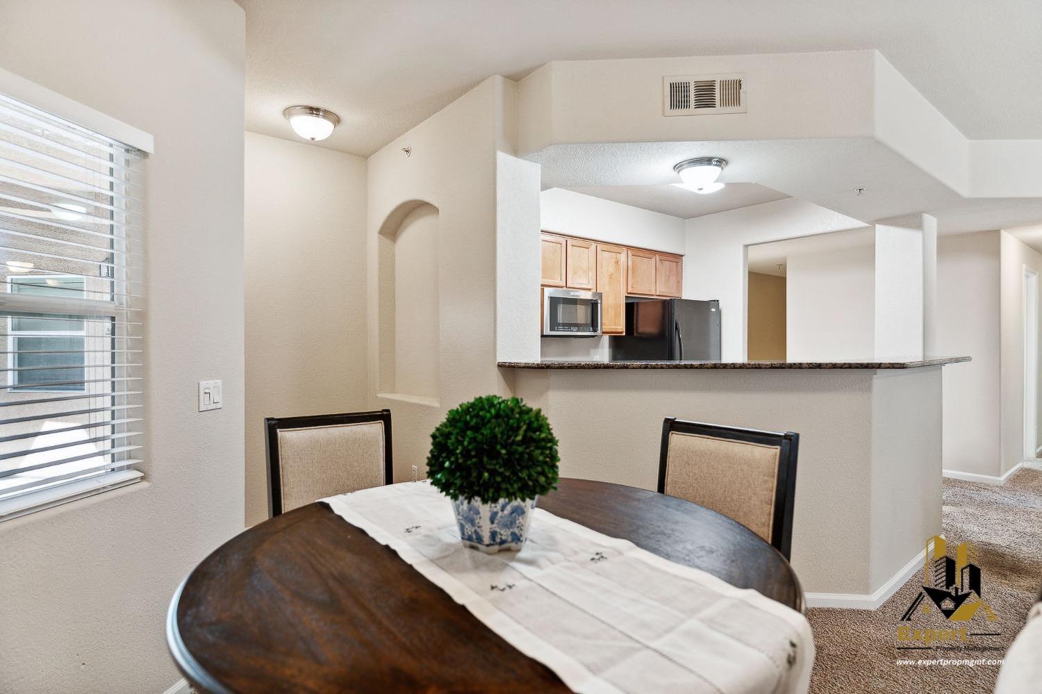 Detail Gallery Image 5 of 27 For 900 Moon Cir #922,  Folsom,  CA 95630 - 2 Beds | 2 Baths