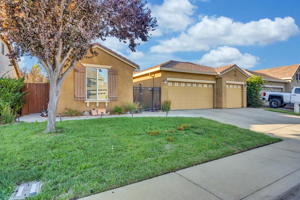 Detail Gallery Image 14 of 65 For 688 Linley Ln, Lincoln,  CA 95648 - 4 Beds | 2 Baths