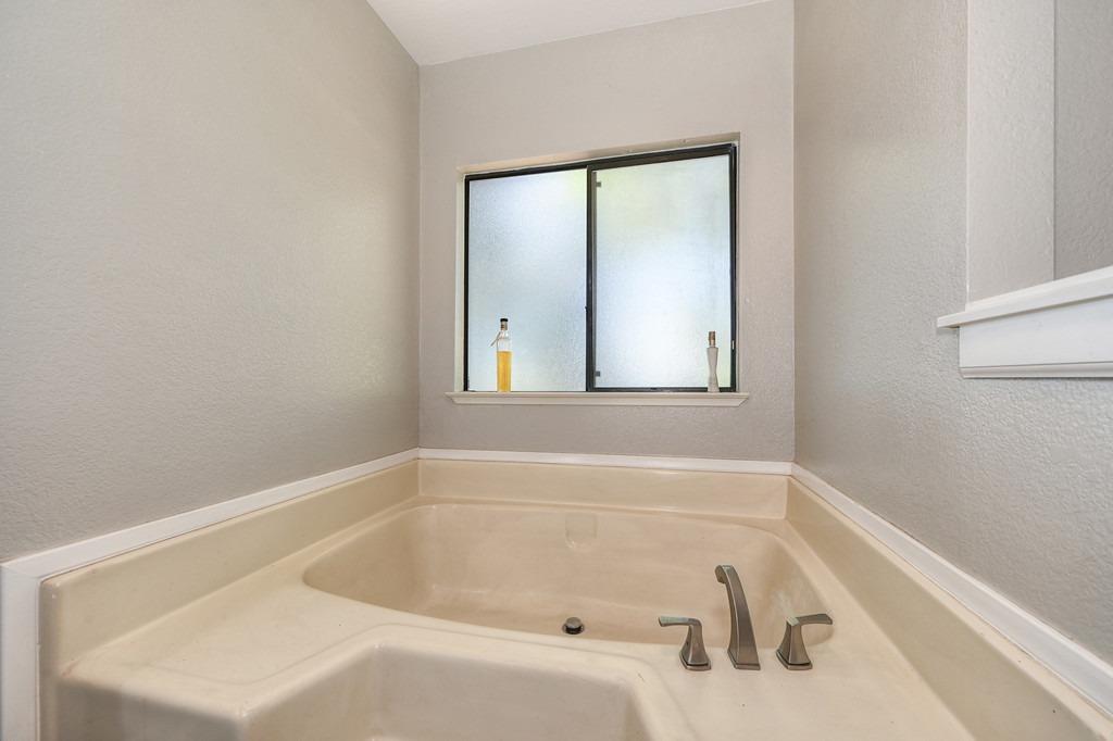 Detail Gallery Image 32 of 42 For 2900 Holloway Dr, Georgetown,  CA 95634 - 3 Beds | 2 Baths