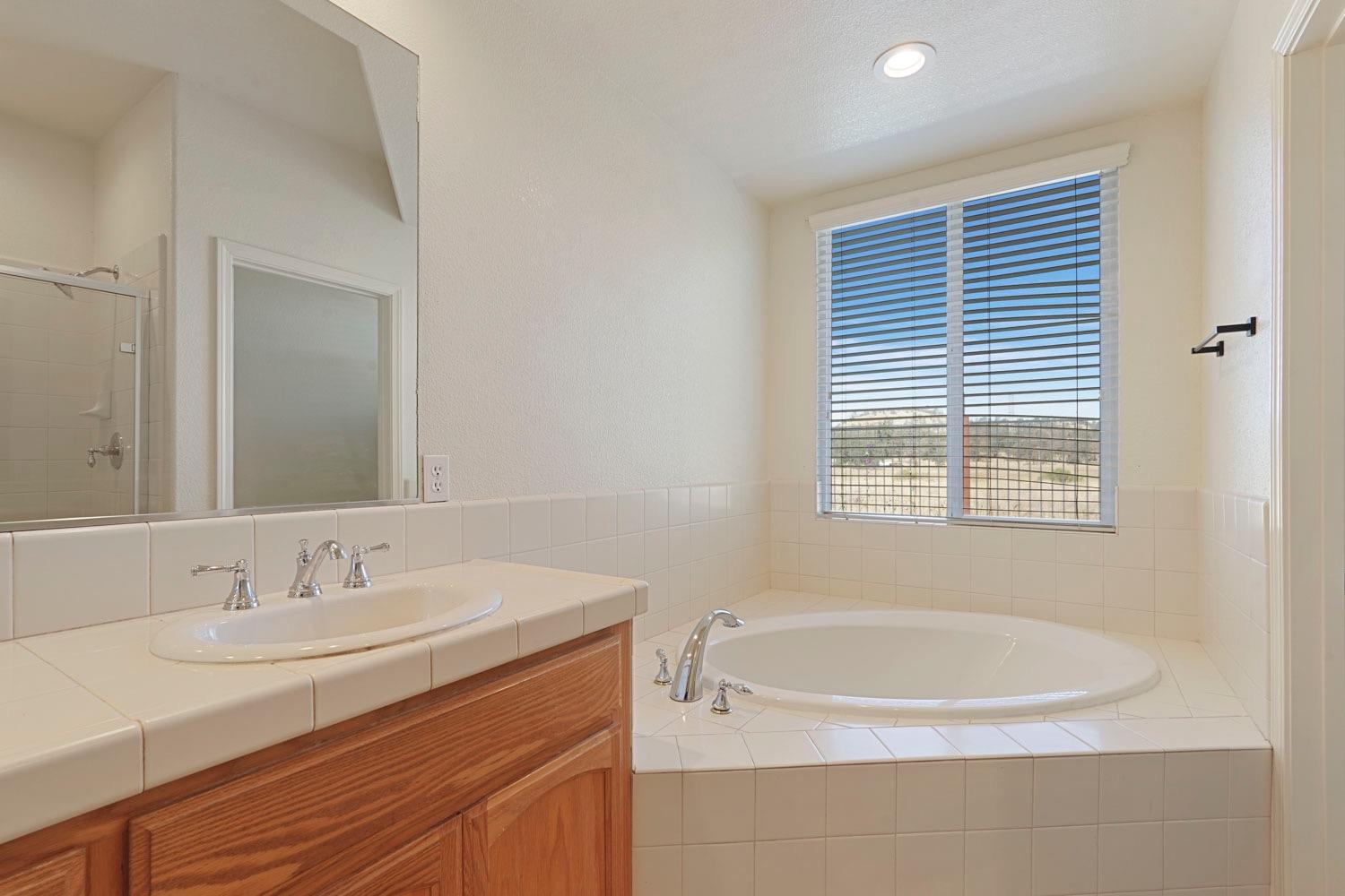 Detail Gallery Image 32 of 47 For 133 N Branch Ct, Valley Springs,  CA 95252 - 4 Beds | 2 Baths