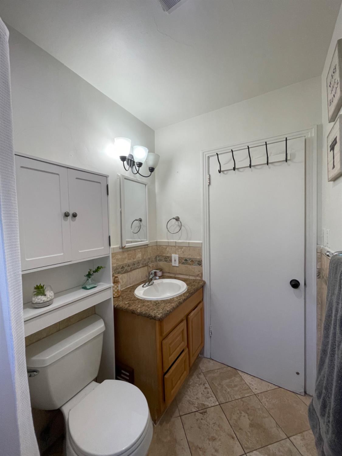 Detail Gallery Image 21 of 41 For 1609 Alabama Ave, West Sacramento,  CA 95691 - 3 Beds | 1 Baths