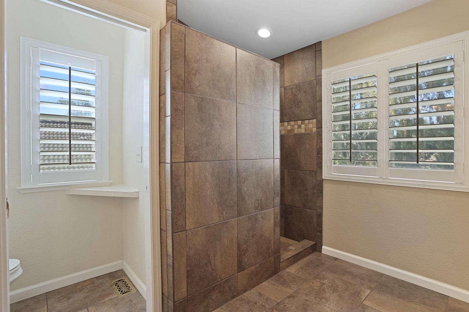 Detail Gallery Image 36 of 44 For 10834 Pleasant Valley Cir, Stockton,  CA 95209 - 3 Beds | 2/1 Baths