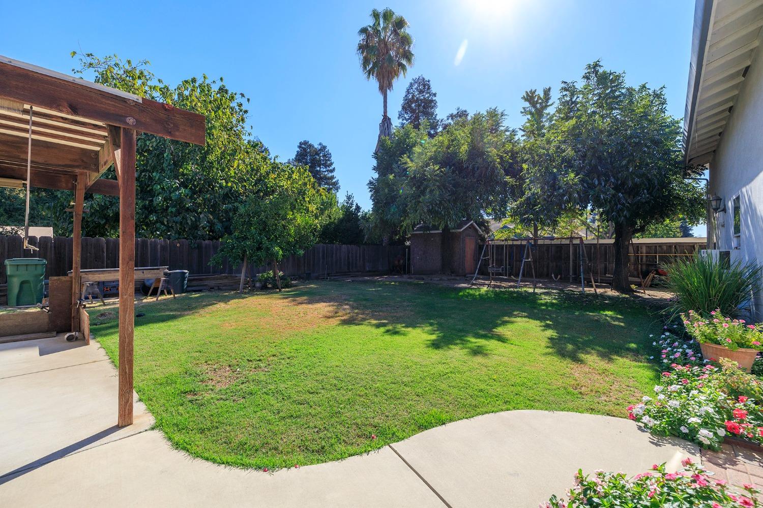 Detail Gallery Image 40 of 49 For 940 E Minnesota Ave, Turlock,  CA 95382 - 3 Beds | 3/1 Baths