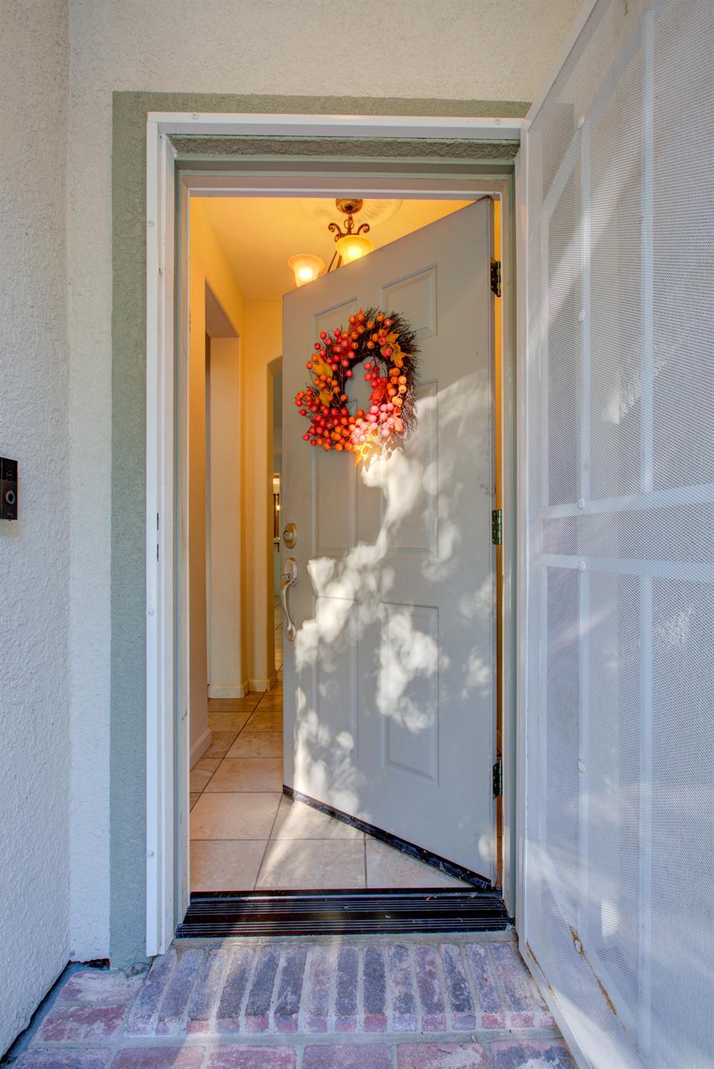 Detail Gallery Image 6 of 55 For 1517 Swallow Tail Ln, Manteca,  CA 95337 - 4 Beds | 2 Baths